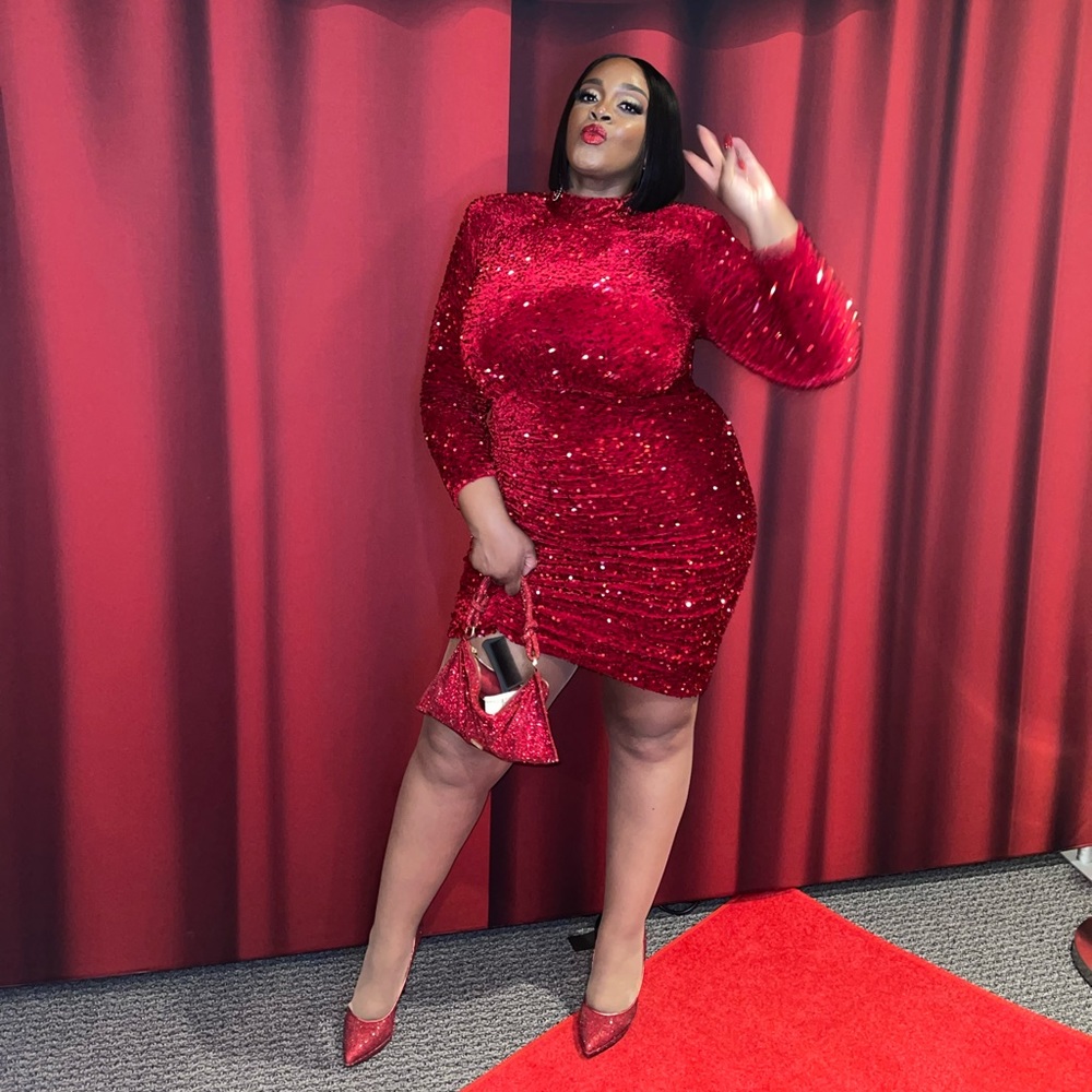 Plus Size Sequins Fitted Formal Dress